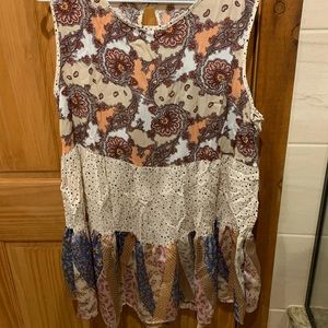 Women’s top/dress size XL